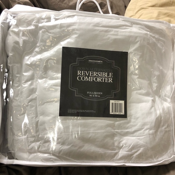 Grace Elizabeth Bedding Luxury Down Alternative Comforter Poshmark
